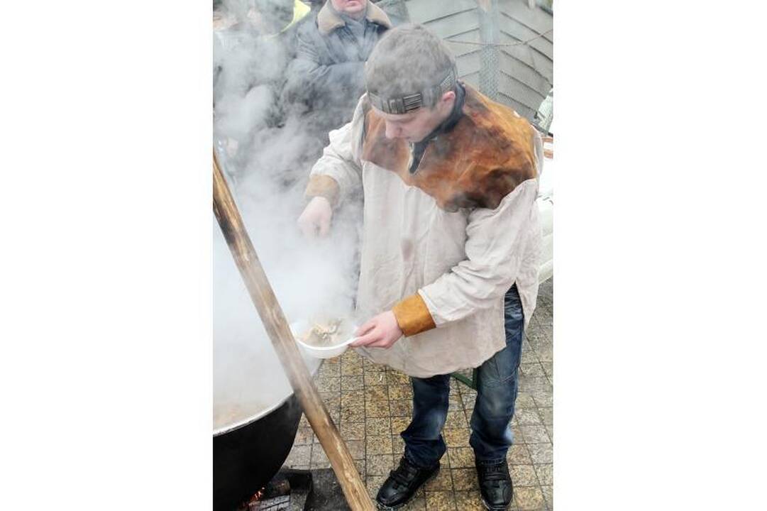 „Palangos stinta“: spūstys prie miesto prieigų dėl žuvelės už 2 litus