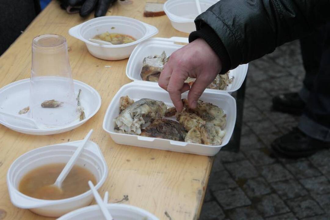 „Palangos stinta“: spūstys prie miesto prieigų dėl žuvelės už 2 litus