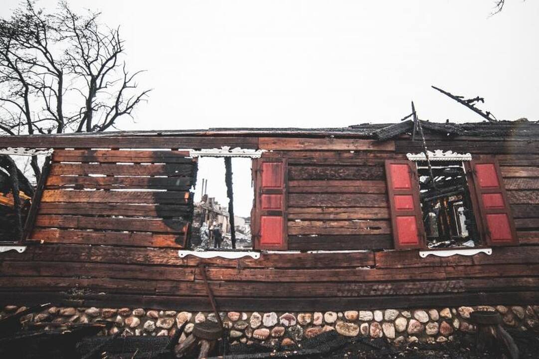 Ekspertai beveik neabejoja, kad restoranas „Bajorkiemis“ padegtas