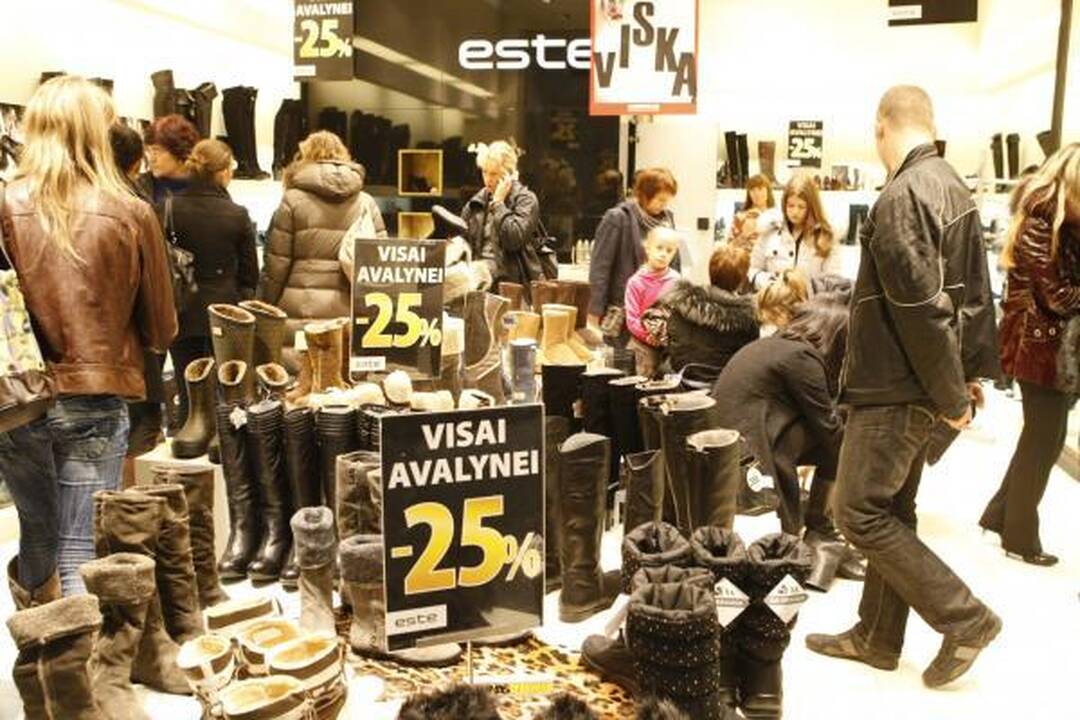 "Jamam": klaipėdiečiai "Akropolio" parduotuvėse tuštino lentynas