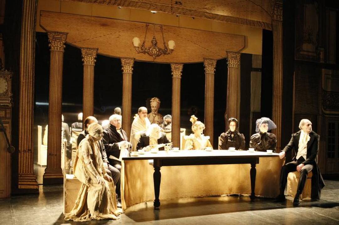 Klaipėdos dramos teatro premjeroje – gyvenimo skrodimas