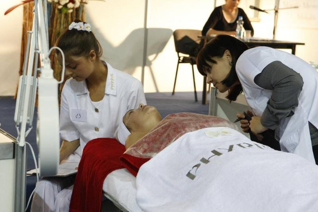 Klaipėdiečiai plūsta į grožio ir sveikatingumo parodą