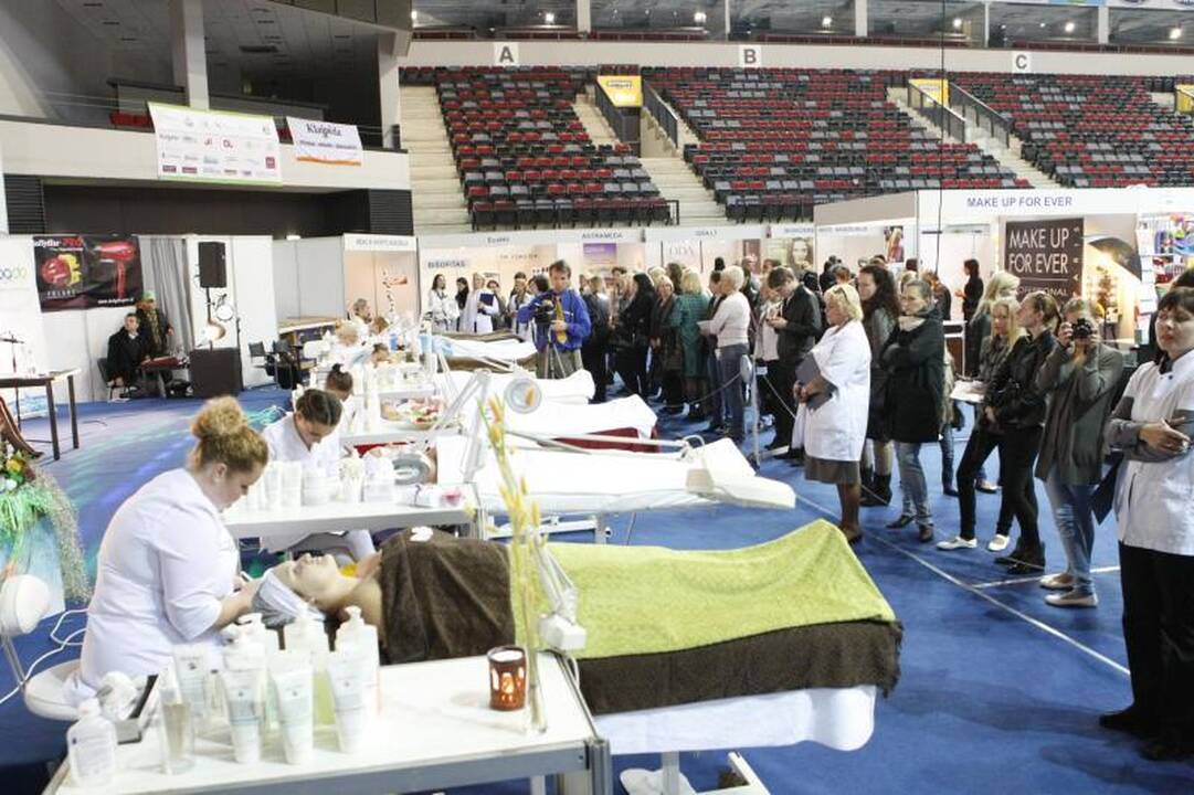 Klaipėdiečiai plūsta į grožio ir sveikatingumo parodą