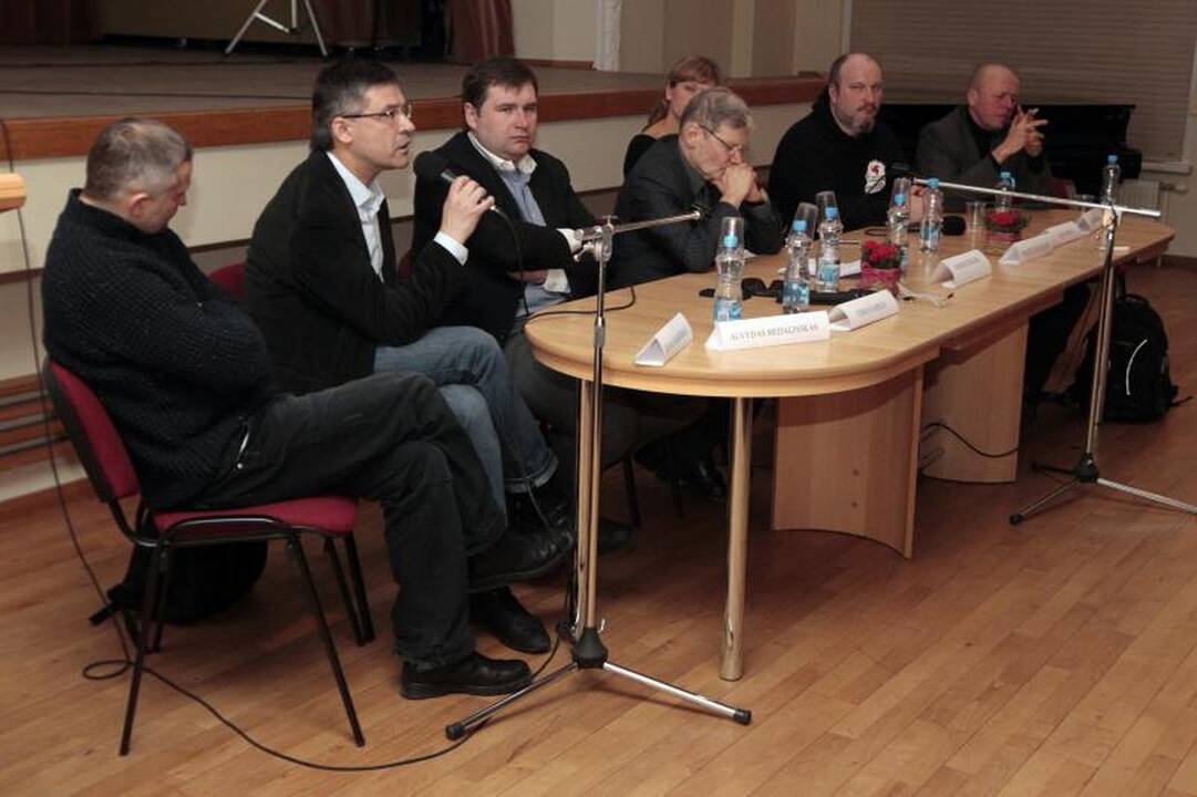 Politologas: tautiškumo idėjos šaliai reikalingos