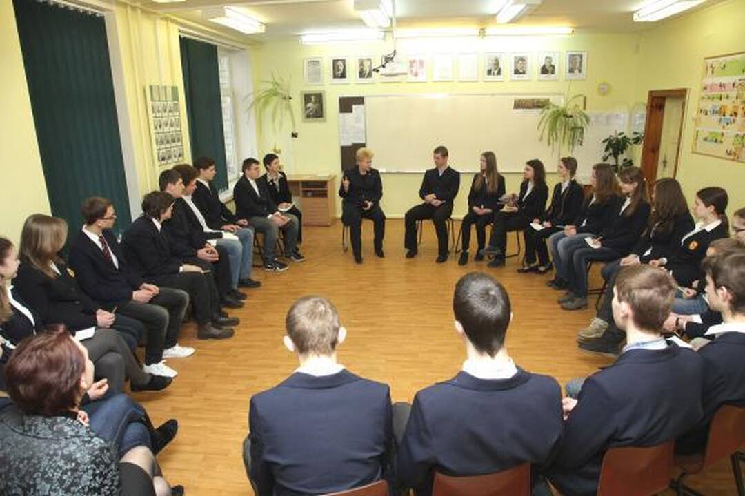 Prezidentė moksleiviams Trakuose: jei sakome, kad Lietuvoje blogai, blogi esame patys