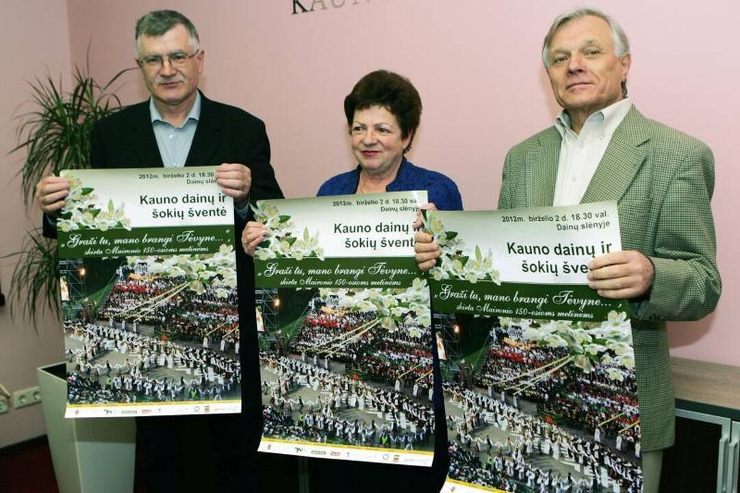Dainų ir šokių šventę lydi tiek džiaugsmas, tiek nerimas