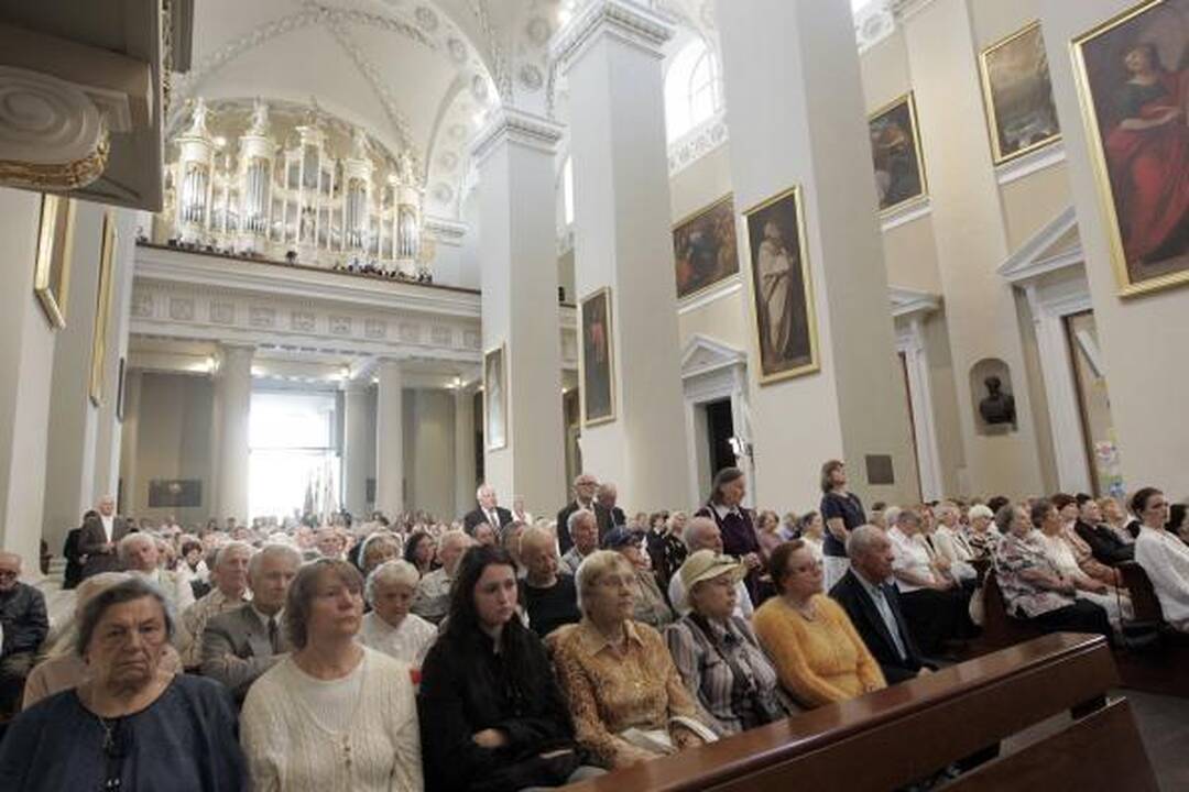 Arkikatedroje su A.Brazausku Lietuva atsisveikino malda