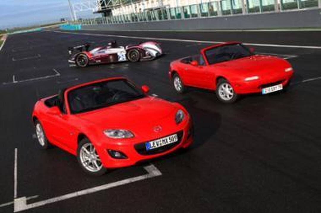 „Mazda MX-5“ švenčia gimtadienį