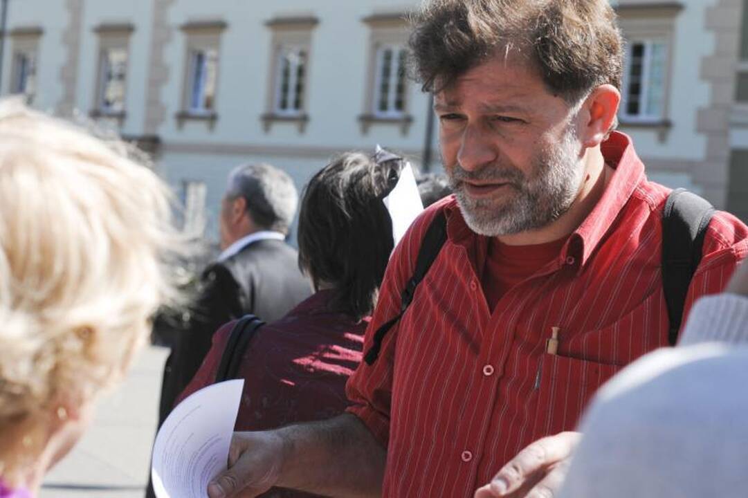 Prie Prezidentūros įkurta „Lietuvos sąrašo“ partija (papildyta)
