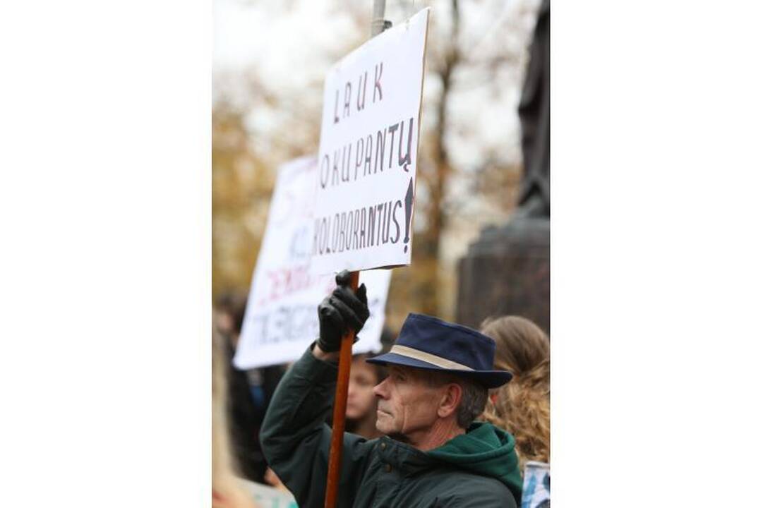 Jaunimas ragino nesitepti rankų neskaidriais rinkimais