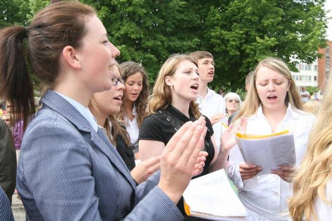 Parapijos šventėje - Pirmoji komunija ir koncertas