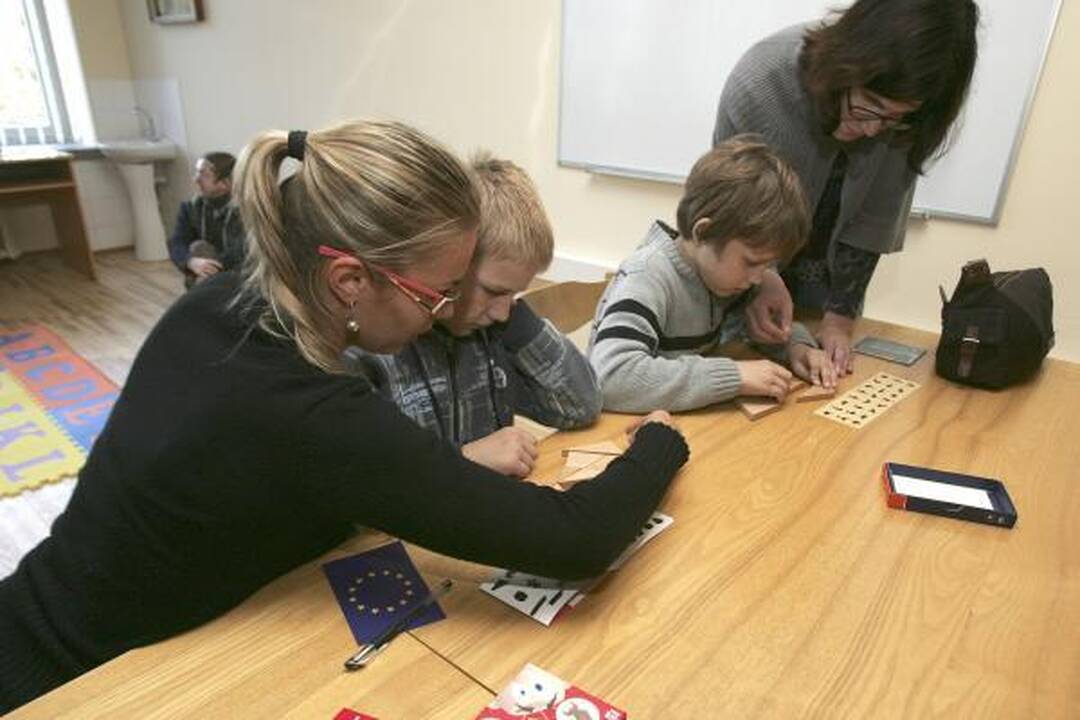 „Tyrėjų naktis“: pačiupinėk žaibą, nutūpk mėnulyje, išrask spalvą