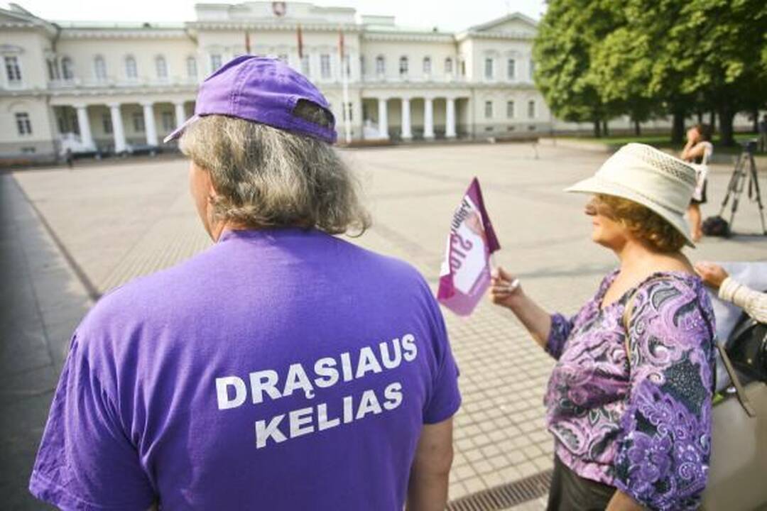 "Drąsiaus kelias" protestavo prie Prezidentūros
