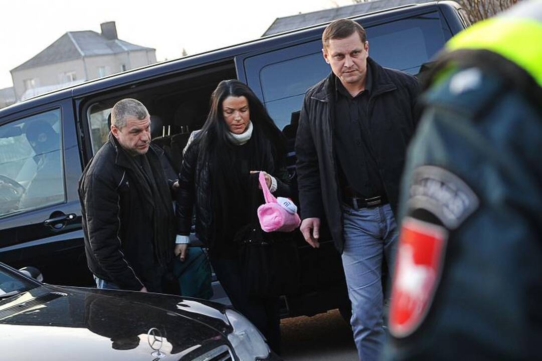 L.Stankūnaitė Garliavoje aplankė dukrą  