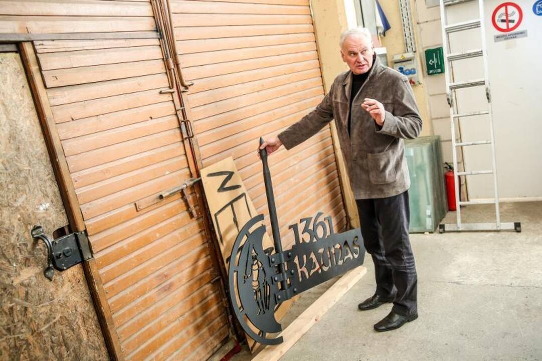 Kauno pilis pasipuoš                                     vėtrunge