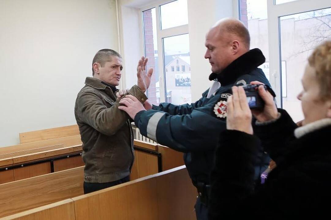 Žudiko ir   aukos    motina – ta pati   