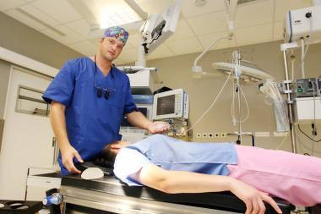 Drąsa: pasak R.Bagdono, žiniasklaidos įtaka dėl plastinių operacijų populiarumo – akivaizdi, nes vis daugiau moterų tobulina išvaizdą.