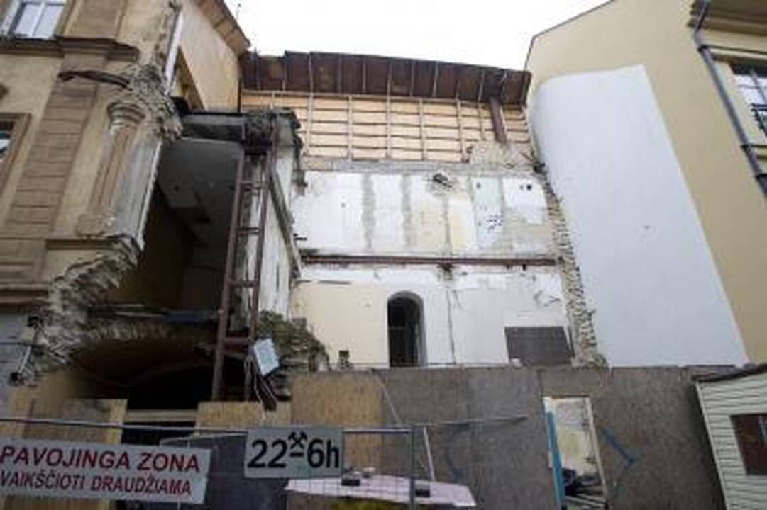 Apgriuvusio Šiaulių gatvės namo bylai gresia senatis