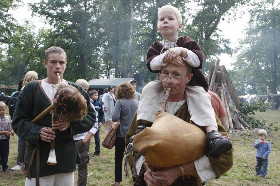 Apuolėje atgimė senųjų kuršių             miestas