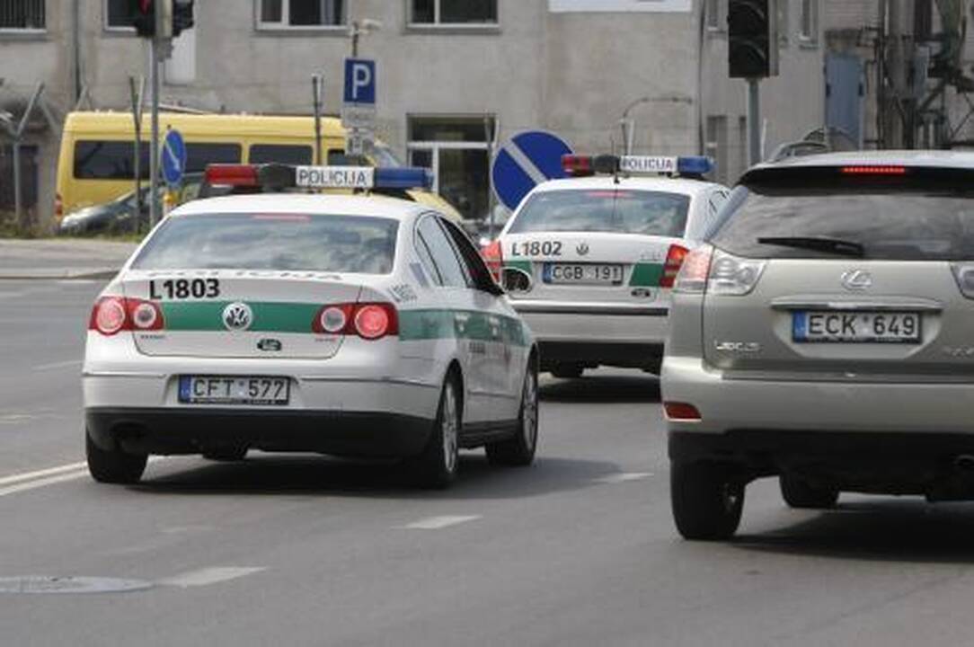 Pareigūnai mokė vairuotojus drausmės