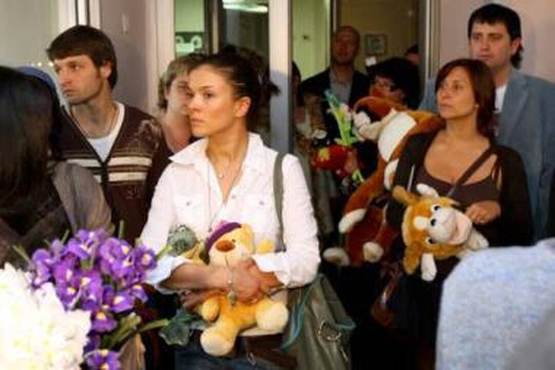 Po scenos ir televizijos žvaigždžių apsilankymo ligoninėje padaugėjo pliušinių žaislų.