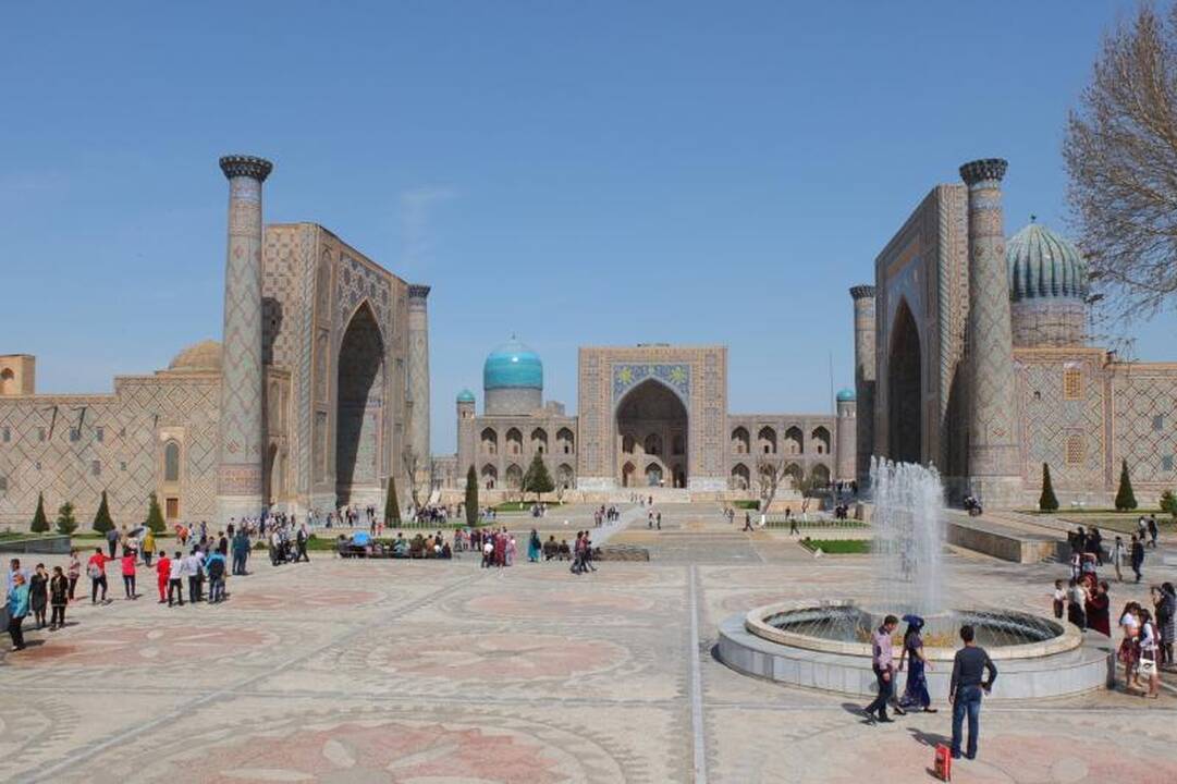 Uzbekistane klausimai apie politiką nepageidaujami (reportažas)