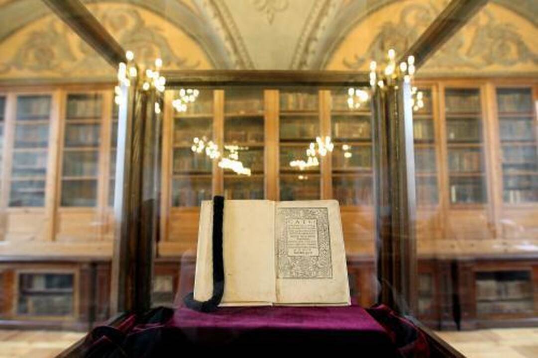 Universitete eksponuojamas "Katekizmas"