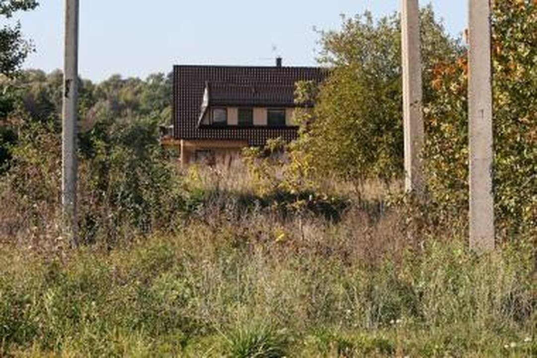 Namai yra, privažiavimo kelio – ne