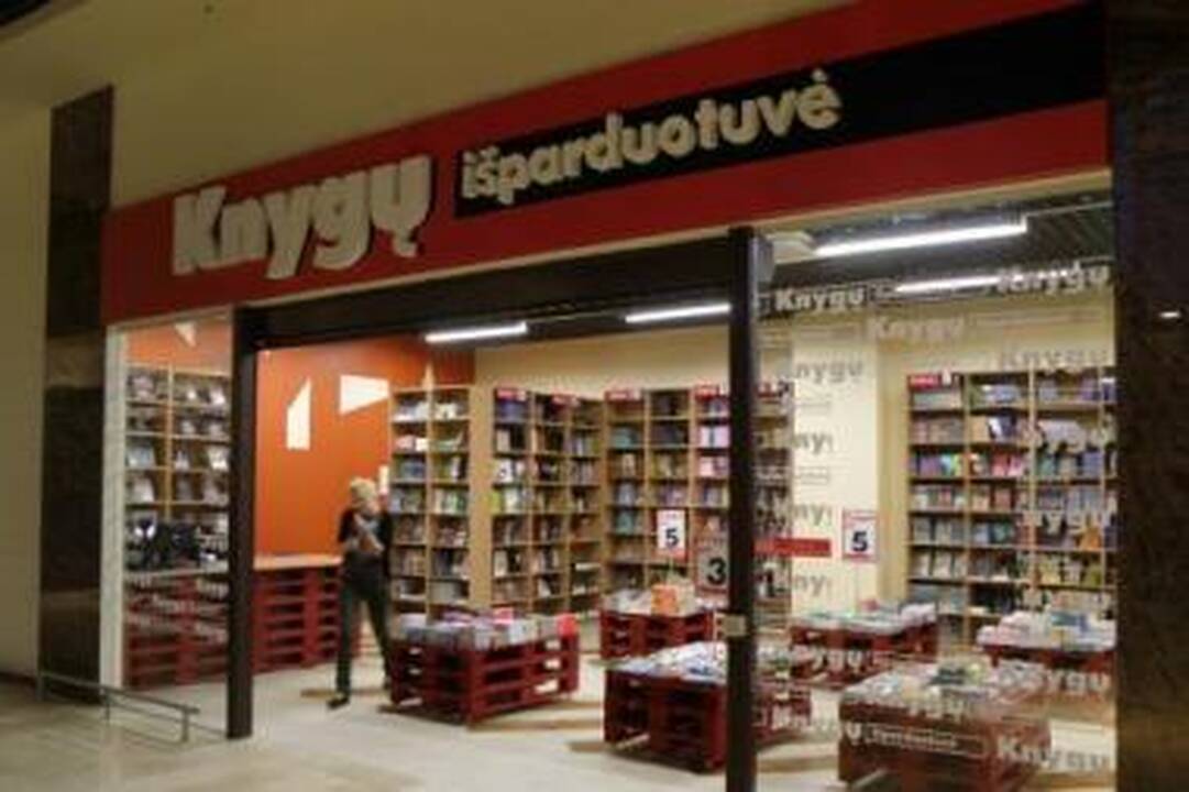 Pasiūla: "Pegaso" knygų išparduotuvėje pirkėjai gali rasti prieš keletą metų išleistos gerokai nupigintos literatūros.
