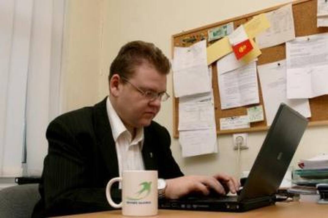 Antrosios pusės – į internetą
