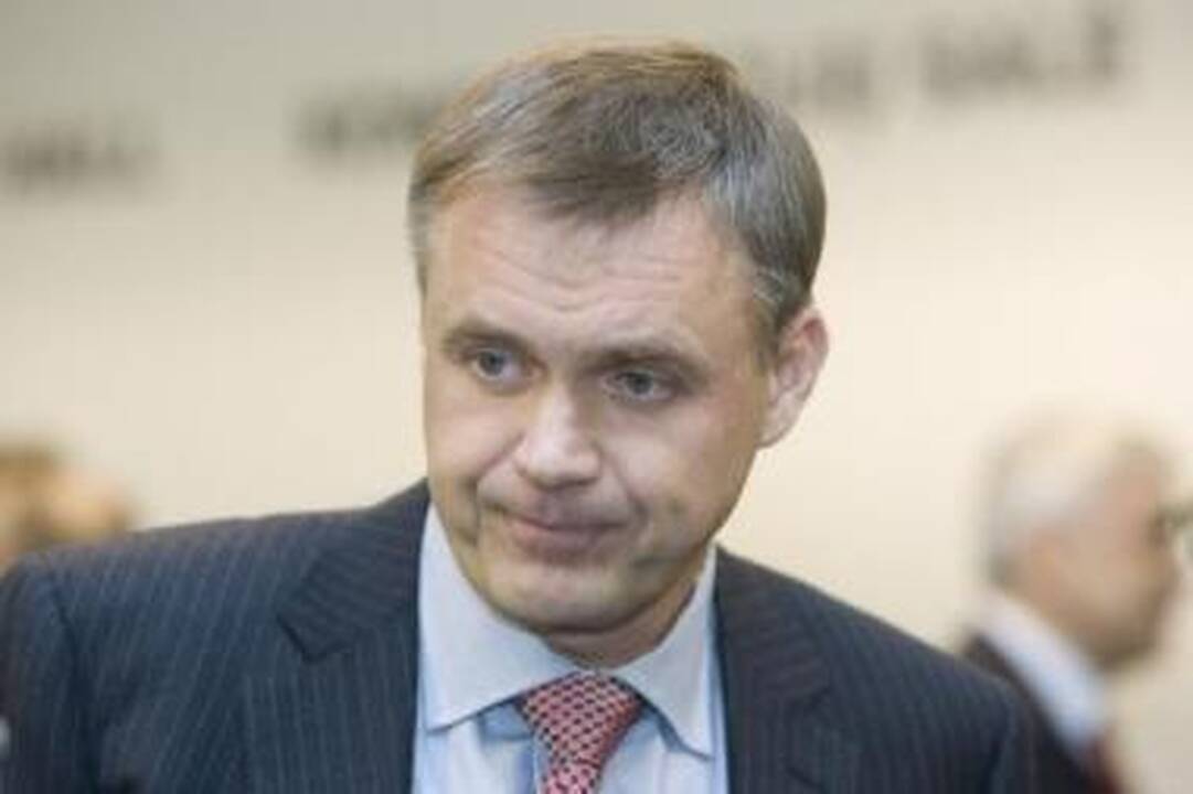 "Eika" papuolė į skolų mėsmalę