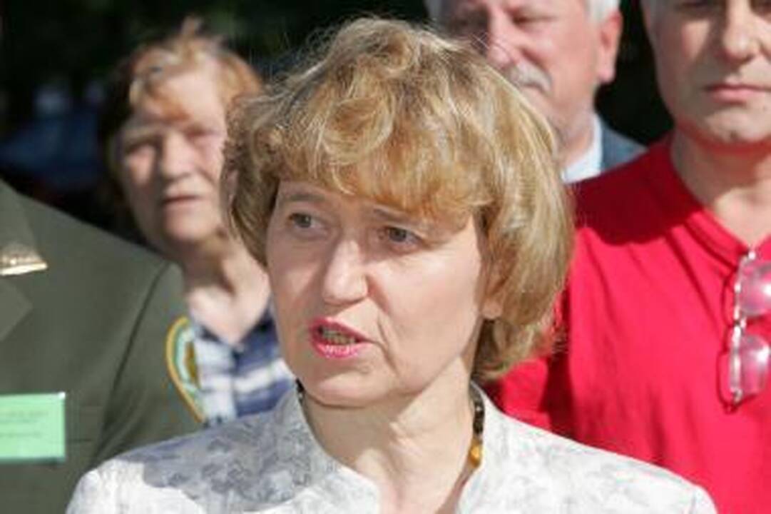 Prezidentas dirba už A.Valinską