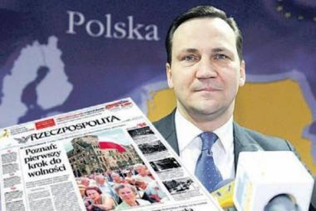 Pozicija: lenkų žiniasklaida ir istorikai puolė ginti Lenkijos diplomatijos vadovo R.Sikorskio, sukėlusio skandalą dėl Vilniaus.