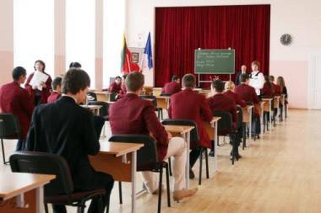 Užduotis: uostamiesčio moksleiviams KU Jaunųjų mokslininkų mokykloje padedama geriau pasiruošti baigiamiesiems egzaminams.