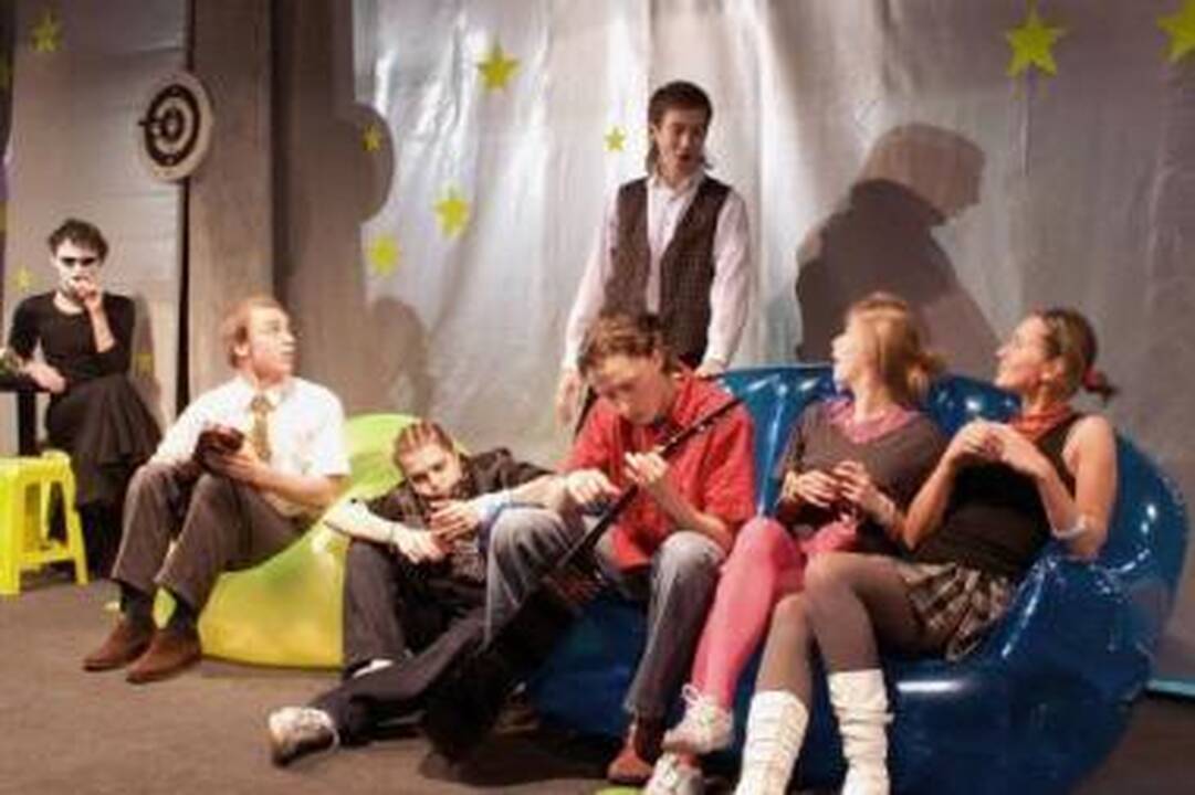 Laurai: septynis spektaklius debiutų festivalyje "Tylos!" pristatysiantis G.Varnas ir jo įkurtas "Utopios" teatras šiemet buvo apdovanotas dviem Auksiniais scenos kryžiais.