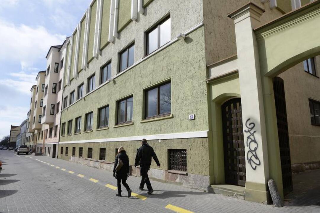 Savivaldybė už apterliotą pastatą ketina bausti pati save?