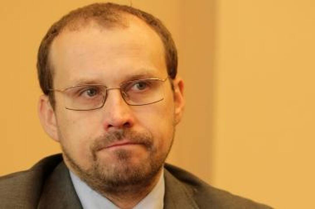 Už laiptinės šildymą – 100 litų