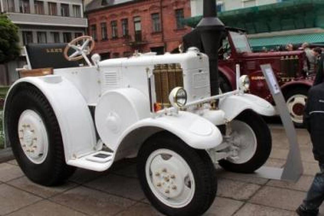 Antikvaras: parodoje "Urmo" miestelyje bus galima pamatyti legendinius "Ford" automobilius, "Lanz Bulldog" traktorius.