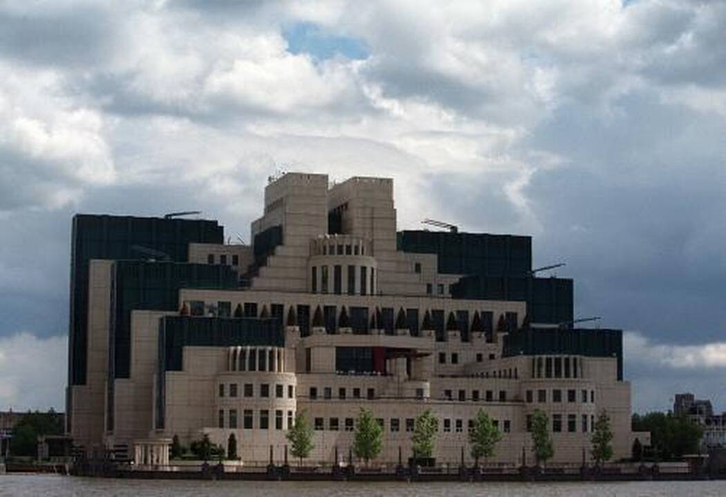 B.Berezovskį nužudė MI6?