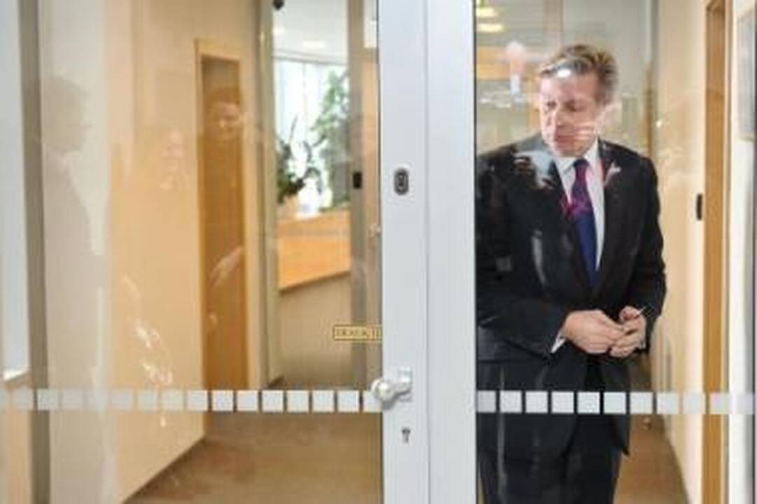 Poreikis: užsienio reikalų ministras A.Ažubalis, prašydamas iš biudžeto daugiau pinigų, kol kas nesėkmingai beldžiasi į užtrenktas duris.