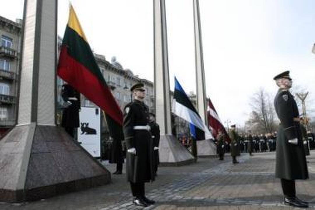 Aukos: vis daugiau ekspertų pripažįsta, kad Baltijos šalys patirs skaudžiausius krizės kirčius.
