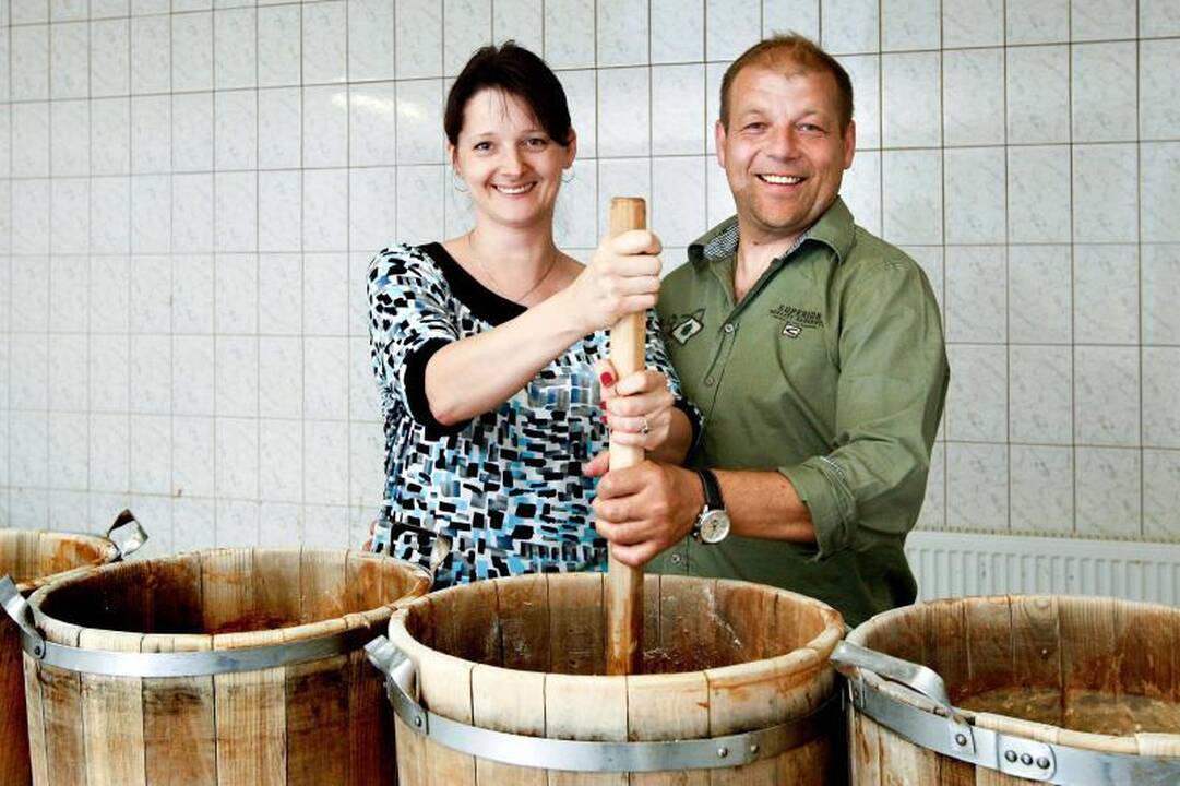Pakaunės ūkininkas pirko kepyklą su būsima žmona