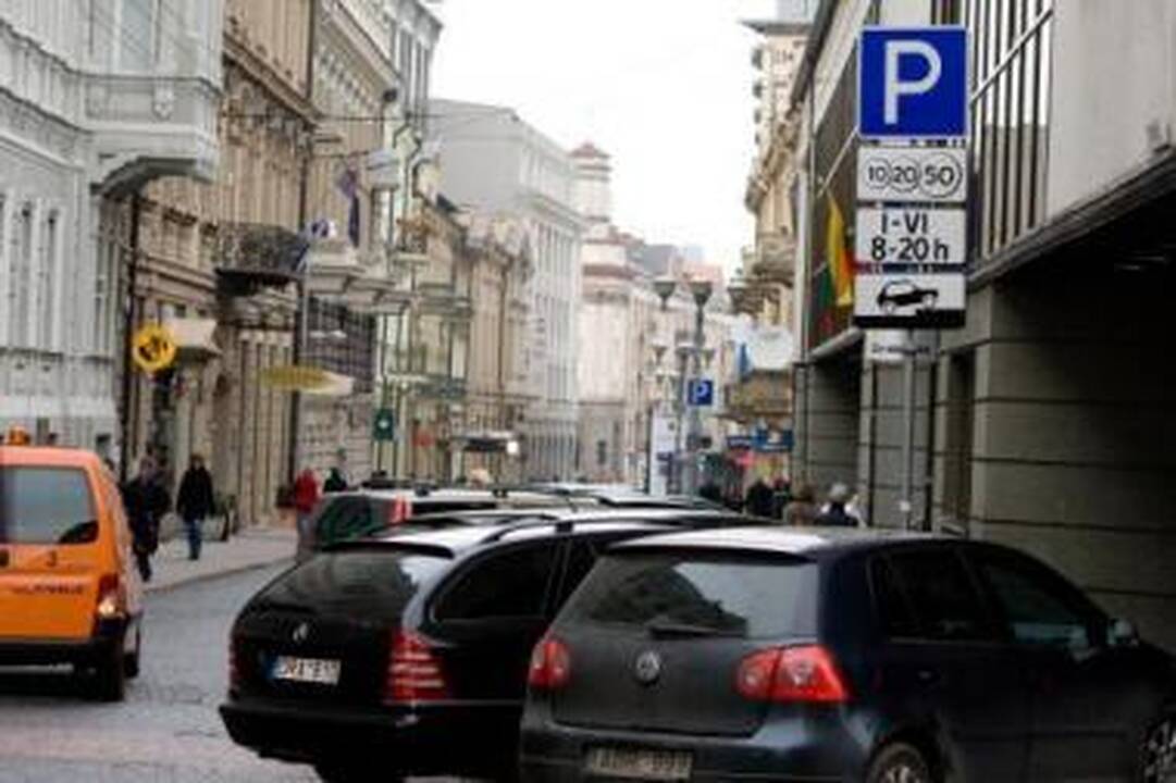 Kišenė: vadovaujantis laisvadieniais, o ne kelio ženklais, gresia baudos nuo 50 iki 100 litų.
