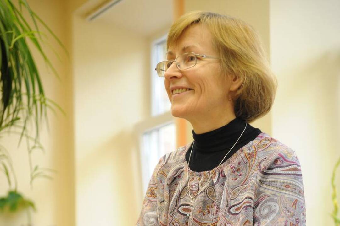 „Vilniaus dienos“ skaitytojai mokykloms dovanojo knygas