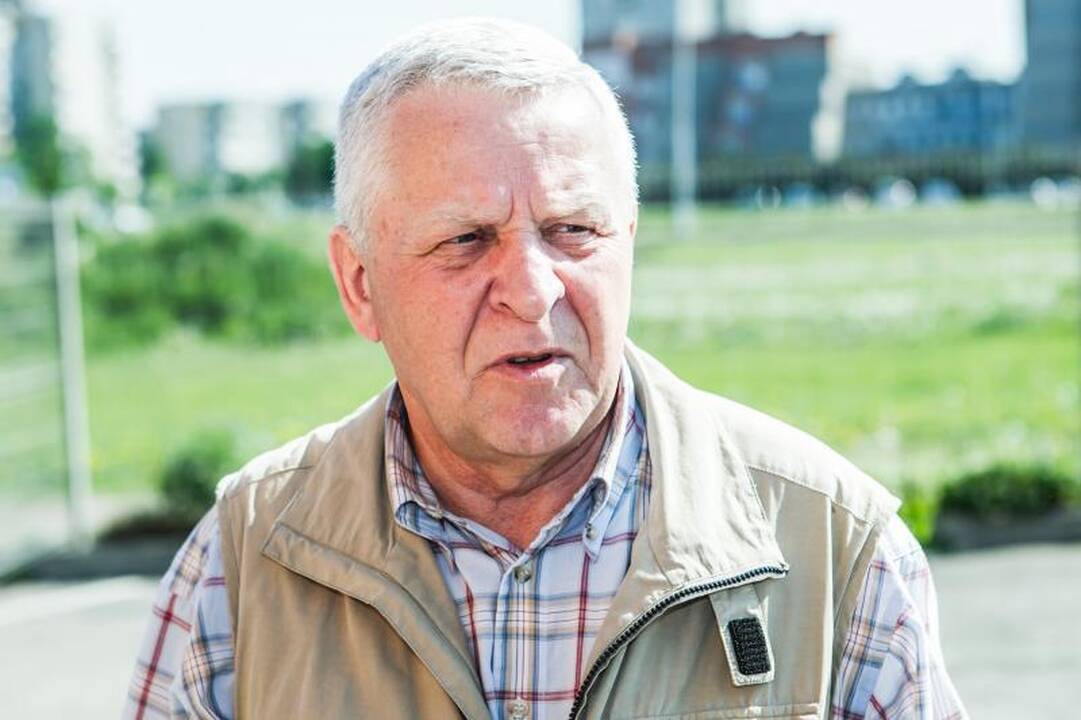 Chuliganu paverstas buvęs policininkas reikalaus kompensacijos