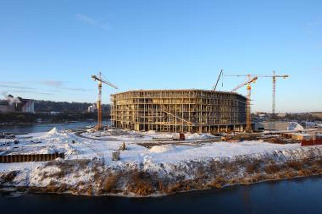 Kažin, ar pavyks susigrąžinti pernai arenos statybai prarastus 8 mln. litų.