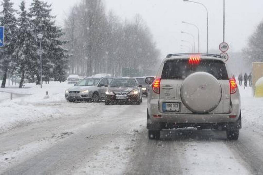 Dilema: plauti žiemą automobilį ar ne