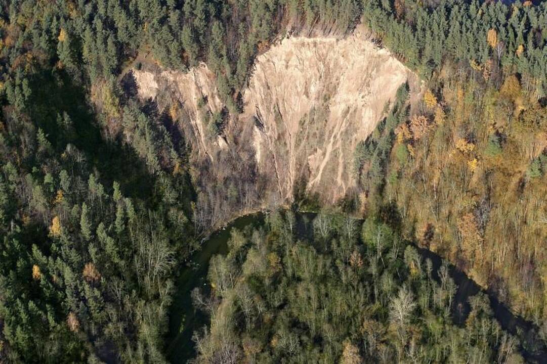 Kerintis gamtos grožis Vilniuje: sutvarkyta Pūčkorių atodanga (foto)