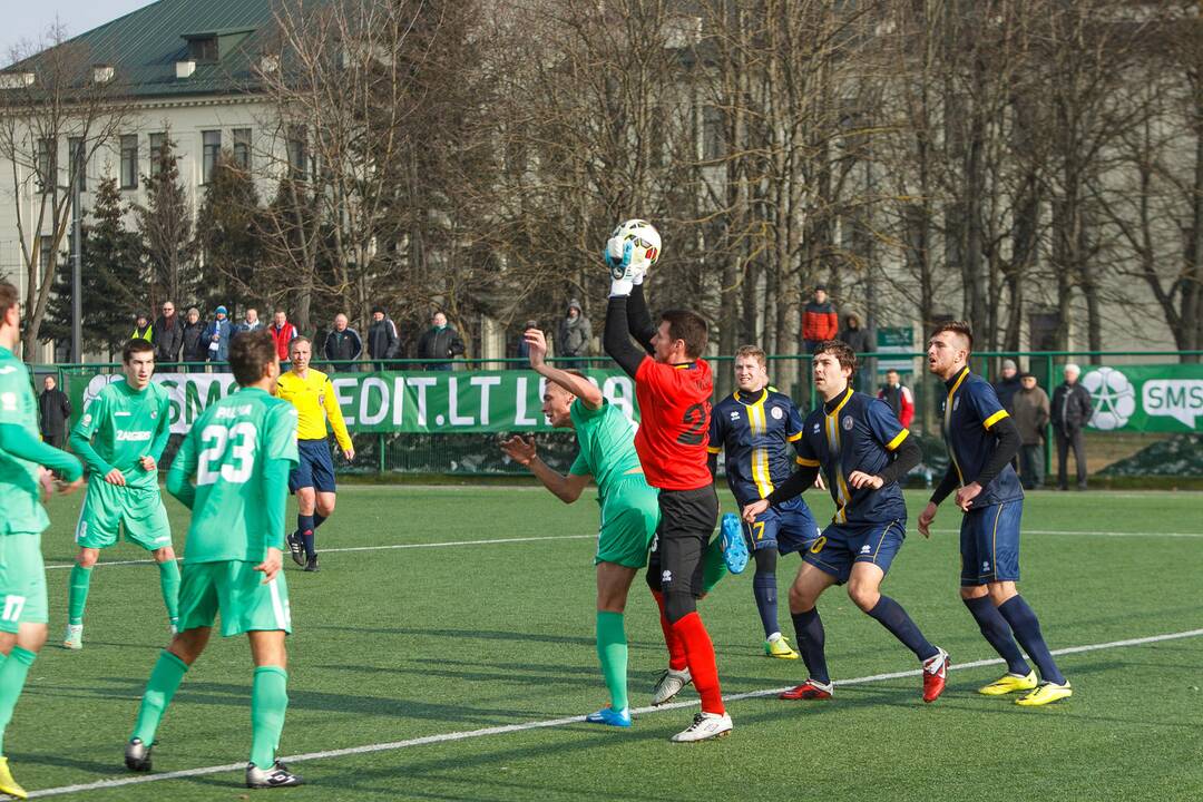 Futbolas : "Spyris" - "Granitas"