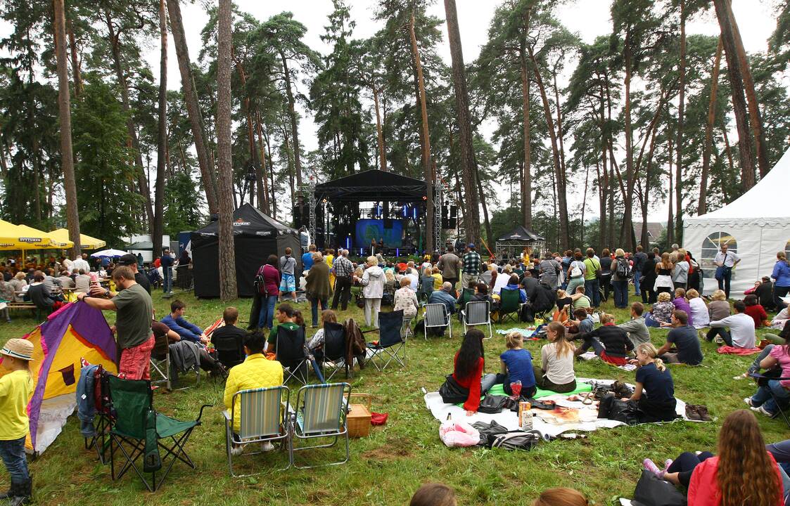 Festivalis "Akacijų alėja" Kulautuvoje